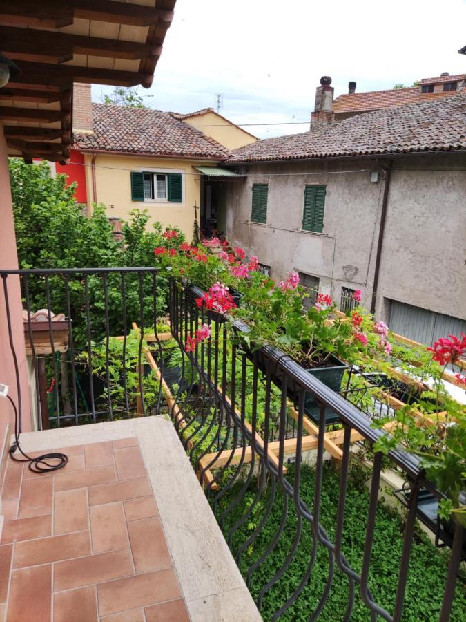 Villa La Bottega Del Fabbro Affitto Breve Contigliano Exterior foto